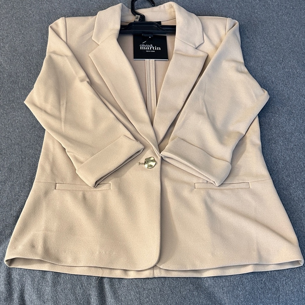 Cream Single-Button Notch Lapel Blazer